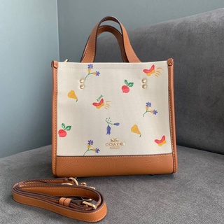 ส่งฟรี🔥 งาน SALE COACH Dempsey Tote 22 With Dreamy Veggie Print (COACH C8253) 005