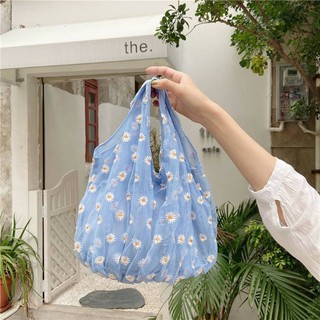 ทักแชทก่อนสั่ง 🕙 กระเป๋าถือผ้าตาข่ายปักดอกเดซี่ (Daisy shopping bag)