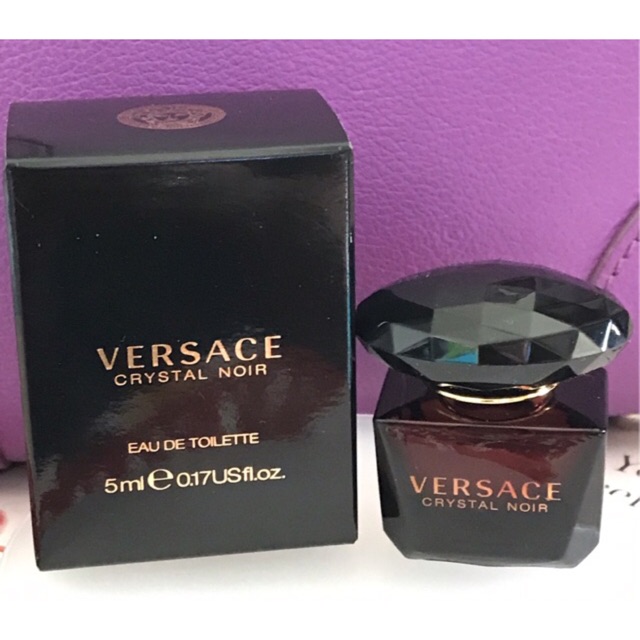 น้ำหอมแบรนด์เนมแท้ Versace Crystal  Noir EDP  ขนาด 5 ml แบบแต้ม สำหรับผู้หญิง พร้อมจัดส่งฟรี ในราคา 