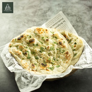 นานกระเทียม Frozen Garlic Naan 400 กรัม สูตรต้นตำหรับจากอินเดีย  ฮาลาล 100%