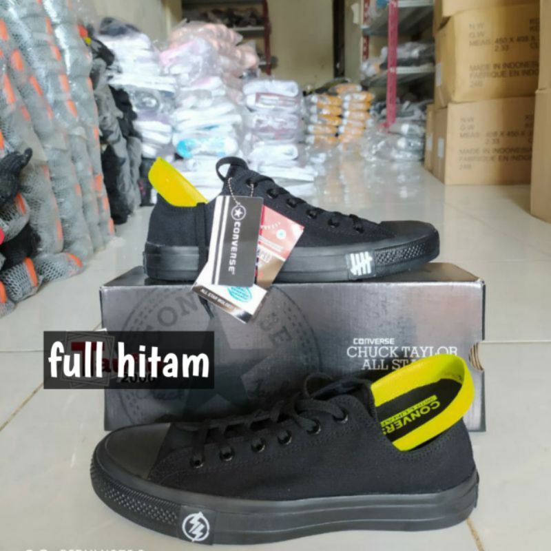 Sepatu converse made store in vietnam original