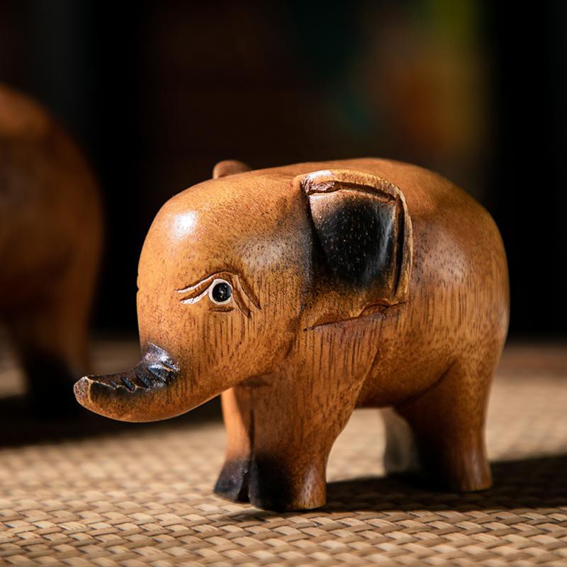 ช้างการ์ตูน ช้างแกะสลัก ช้าง เสริมฮวงจุ้ย ค้าขาย ร่ำรวย ช้างมงคลแกะสลัก สีไม้ ช้างน้อย วางไว้บนโต๊ะ แกะสลักไม้ - รูปที่ 2