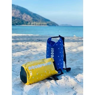 { ขายดี พร้อมส่ง } 🌴💙 กระเป๋ากันน้ำ AQUAPROOF 10L รุ่นลายจุด สีสันสดใส สีสดโดดเด่นถ่ายรูปสวย
