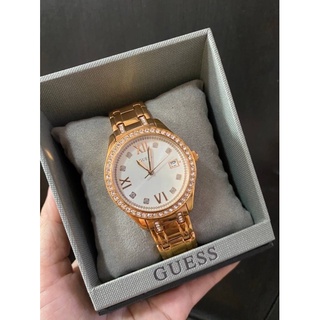 นาฬิกาข้อมือGuessสีโรสโกลย์ ขอบหน้าปัดเพชร หลักเลขเพชร Guess ประกันcmg2 ปี