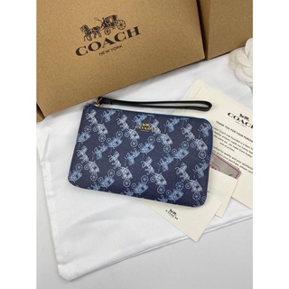 COACH CORNER ZIP WRISTLET WITH HORSE AND CARRIAGE PRINT (COACH F88083)