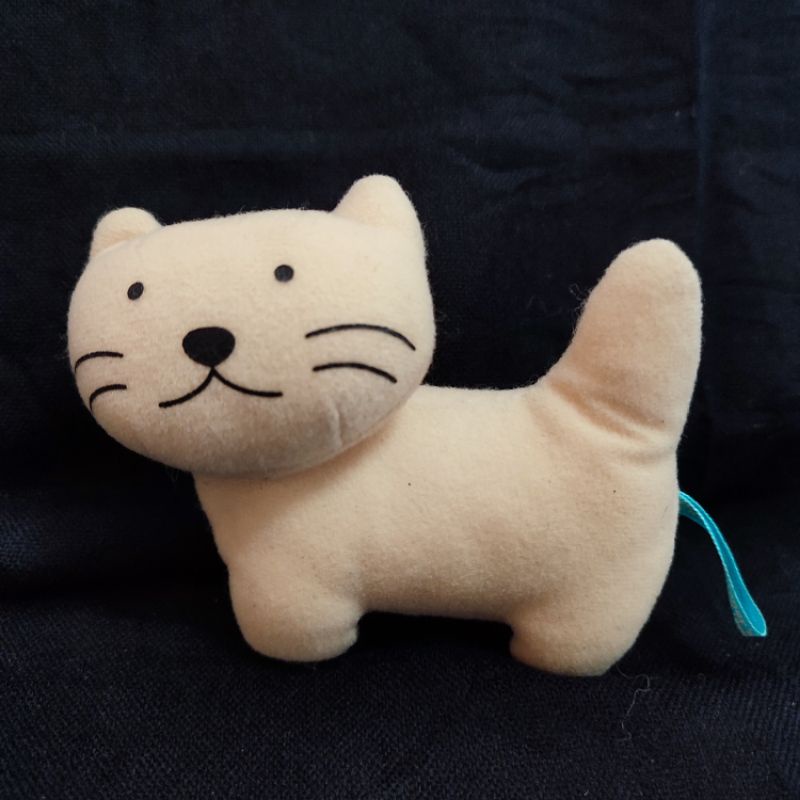 แมว A.S.Manhattaner's NY artists guild 1996 บีบมีเสียงปี๊บ ๆ ด้วยนะคะ งานดี