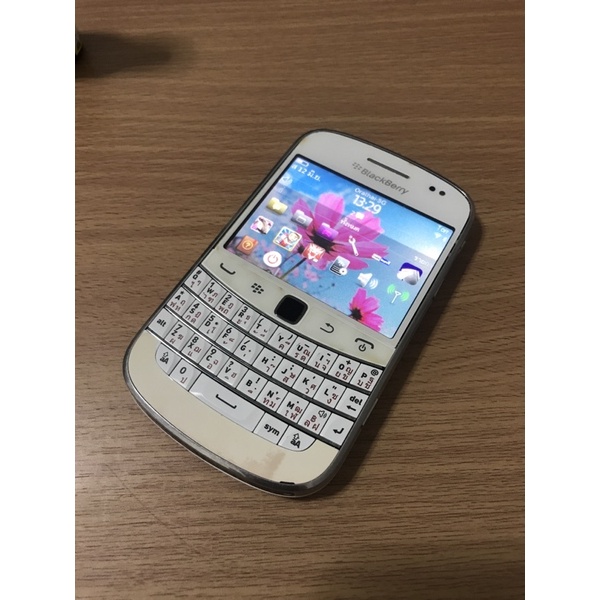 Blackberry Bold 9900 สีขาว มือสอง ของไทยแท้100%