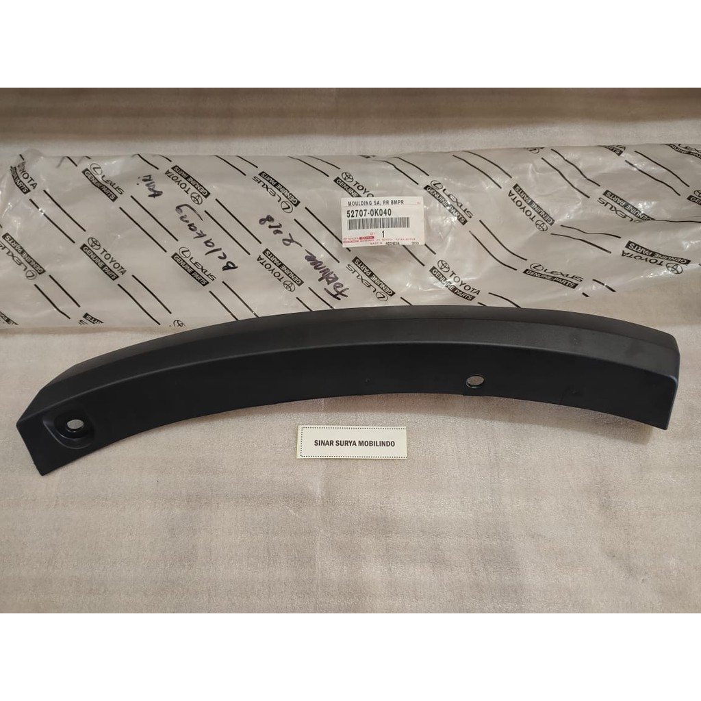 รายการ Garnish Molding กันชนด้านหลัง LH/RH Fortuner VRZ 2016 ขึ้นไปรถกันชนการ์ด 52707-0K040/52706-0K