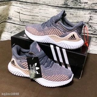 Adidas men's and women's sports shoes Adidas รองเท้ากีฬาผู้ชายและผู้หญิงใหม่เทรนด์ลำลองระบายอากาศคู่กีฬารองเท้ากีฬาวิ่งส