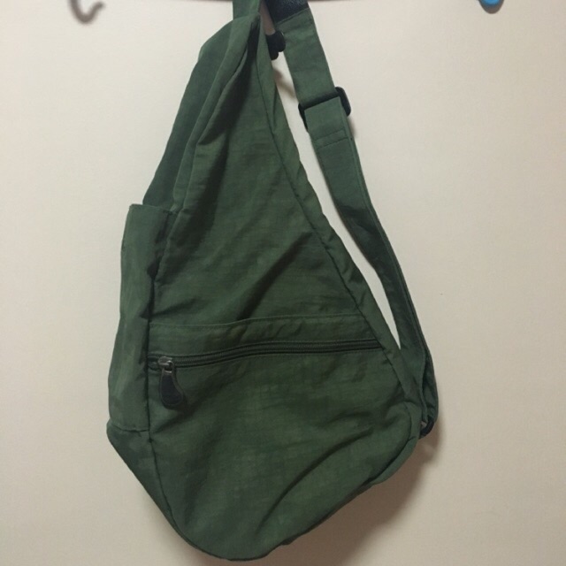Healthy Back Bag มือ 2 (สีเขียว) กระเป๋าสุขภาพ แท้ 💯%
