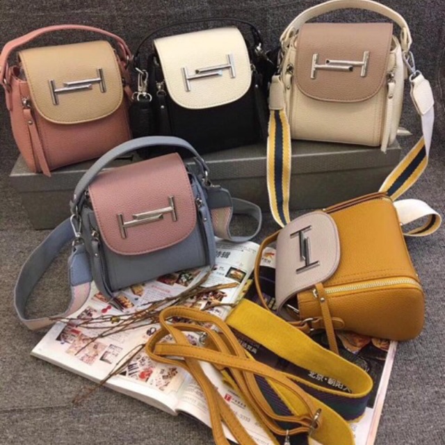 กระเป๋า จากร้านคุณออย Oilry-store ไม่เคยใช้ 🎊