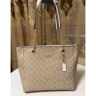 Brand : coach  Size : 30cm Gender : Unisex