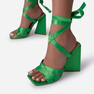 Women Sandals ใหม่ แฟชั่น สามเหลี่ยมสีรองเท้าส้นสูง ผู้หญิงหลาใหญ่ รองเท้าแตะผูกเชือก