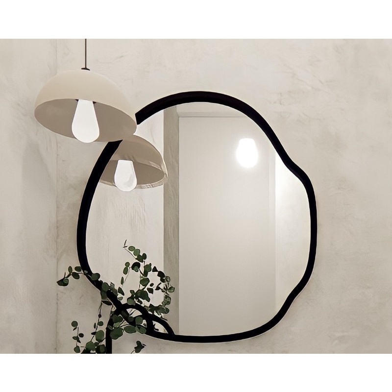 Rocco Mirror - กระจกกรอบไม้ .