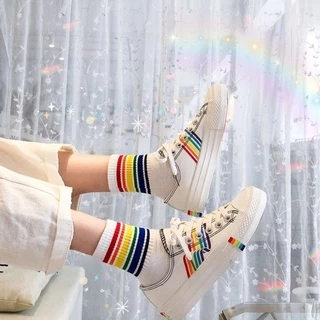 (W-164) ถุงเท้าข้อกลาง คาดแถบสีรุ้ง ถุงเท้าแฟชั่นลายสายรุ้ง 🌈 Rainbow socks เนื้อผ้าดี ใส่สบาย