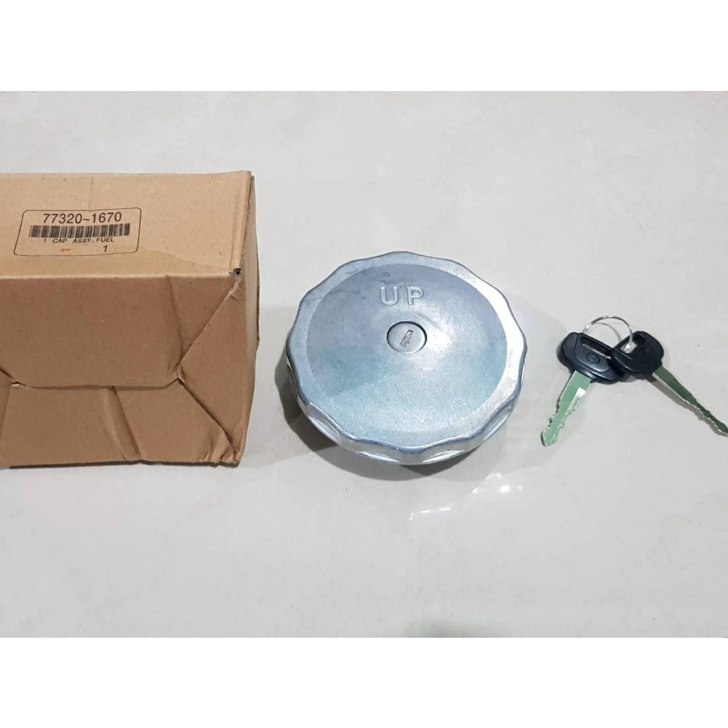 ฝาถังโซล่า มีกุญแจ HINO MEGA,เมก้า ,VICTER,วิคเตอร์ ชุดละ500บาท