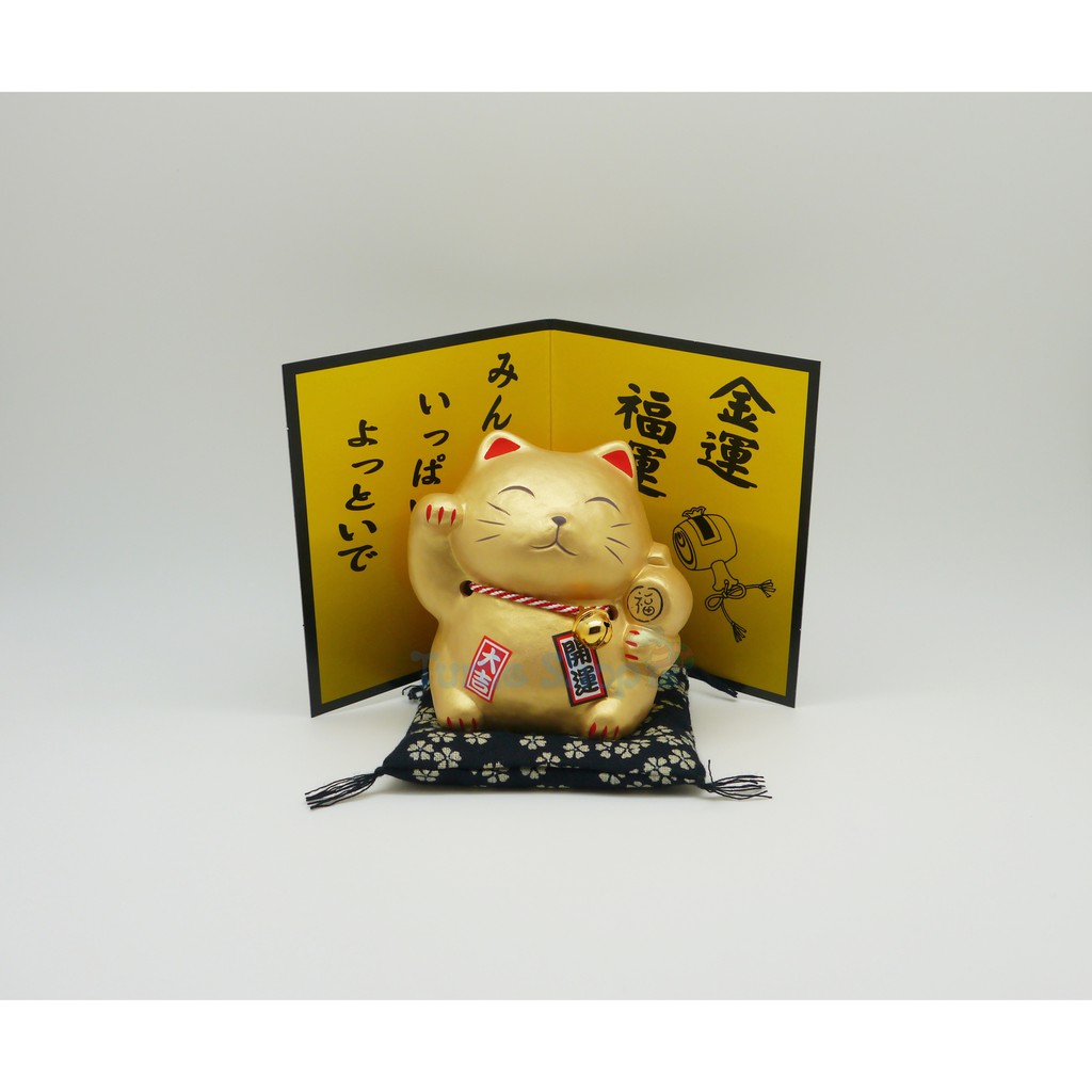 แมวกวัก Money neko /สีทอง (สูง 10.5cm) กวักขวาเรียกโชคลาภ ด้านซ้ายถือฆ้องทองซึ่งเป็นเครื่องรางเคาะสมบัติ