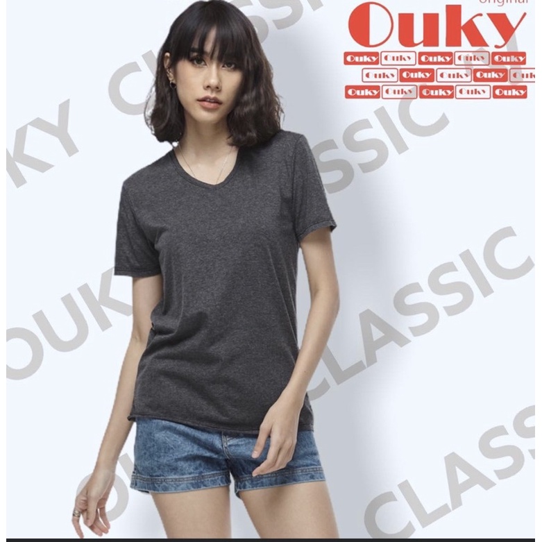 Ouky Classic V Neck เสื้อยืดคอวี