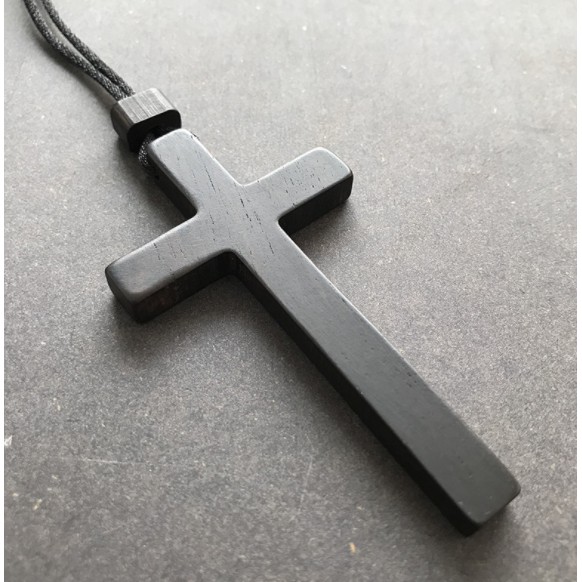 Ebony Cross NECKLACE ที่แขวนของในรถยนต์ BLACK WOOD CROSS NECKLACE/CAR CROSS