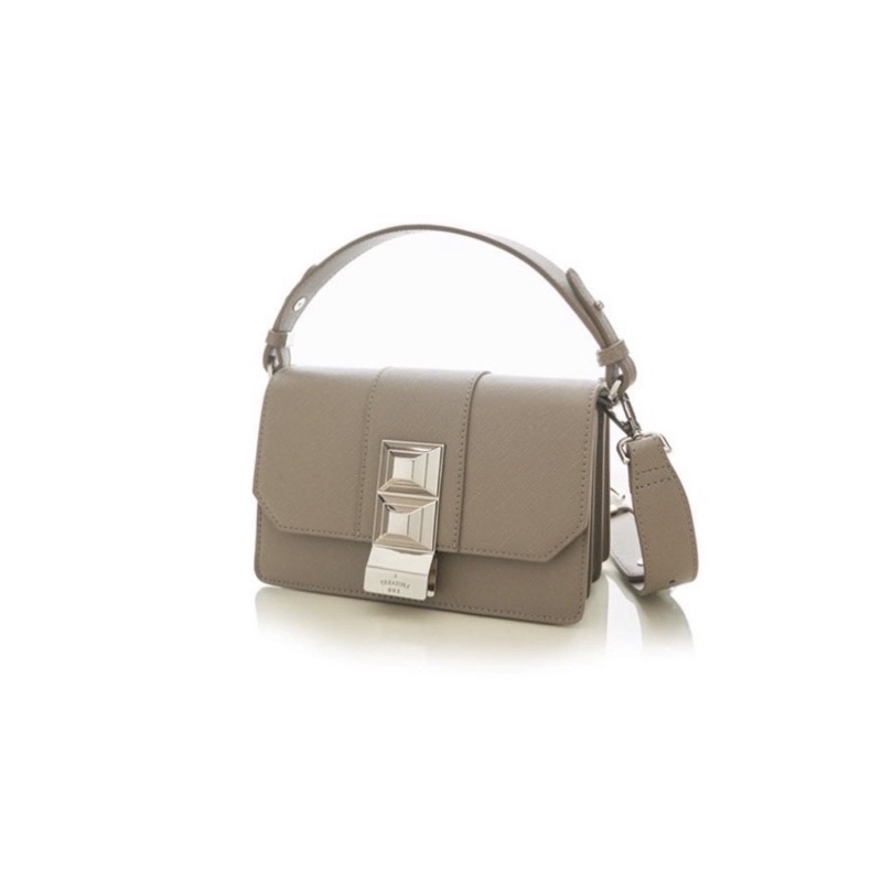 taupe layer ส่งต่อatreasure box กระเป๋าatreasure box กระเป๋าtaupe layer size s