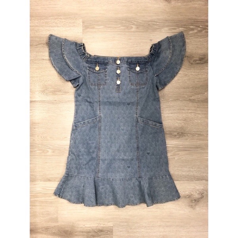 Dress Lynaround แขนระบาย