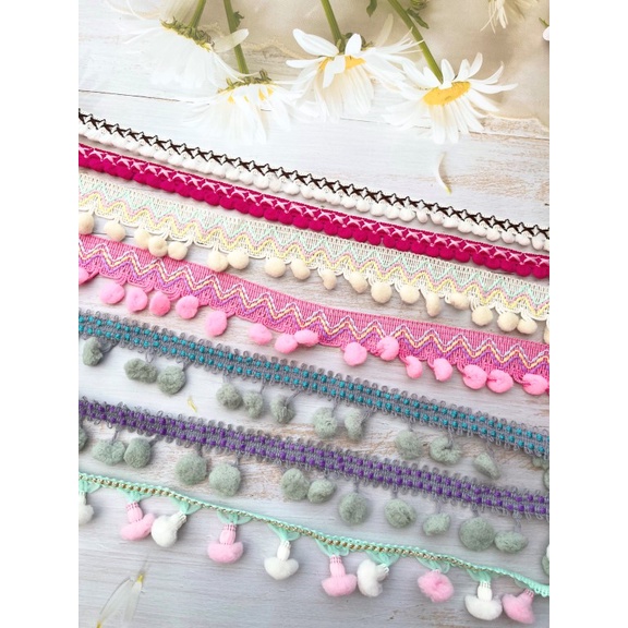 ปอมปอม  ปอมหลากสี 5/5 ปอมปอมเส้น แบบเยอะมาก สีพาสเทล พร้อมส่ง เส้นตกแต่ง ริบบิ้นปอมปอม ตกแต่งกระเป๋า ปอมปอมเส้น เรนโบว์ – โปรปัง