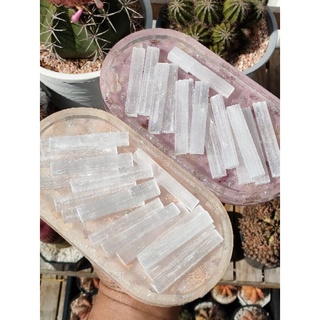 ✨ เซเรไนต์ เเท่งเหลี่ยม ( Size M )( Selenite ) ขนาดจิ๋วๆเหลือบเเสงสวยๆวิ้งๆ ขนาดเล็กกระทัดรัด