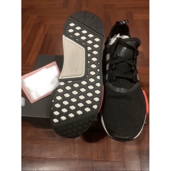 ***NEW Adidas NMD R1