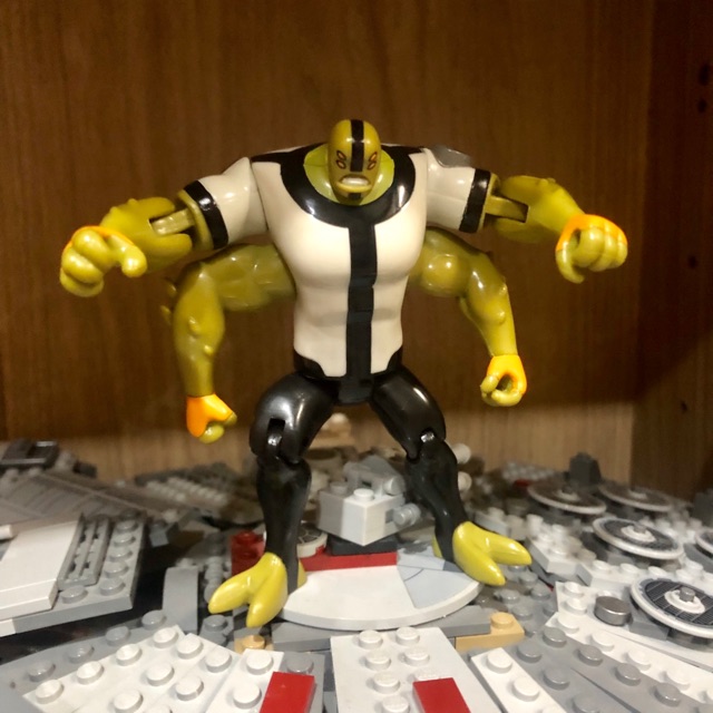 Ben 10 Four Arms 4" Action Figure [Haywire Loose] #เบนเทน