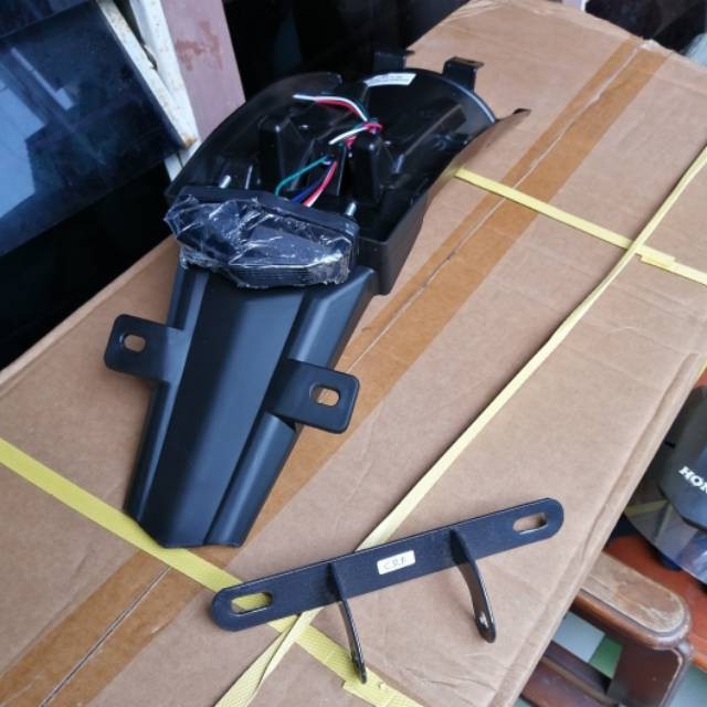 บังโคลนหลัง crf 150 l ที่วางป้ายทะเบียนเหล็ก crf 150 l stoplamp crf 150