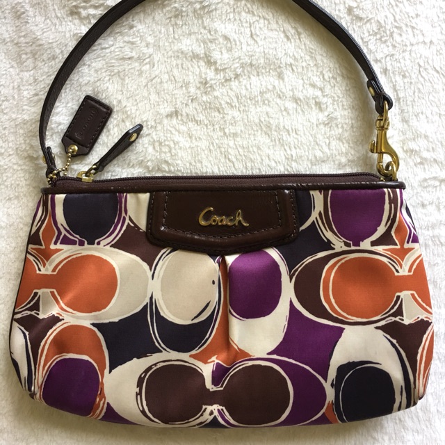 Coach คล้องมือ แท้ 💯 มือสอง