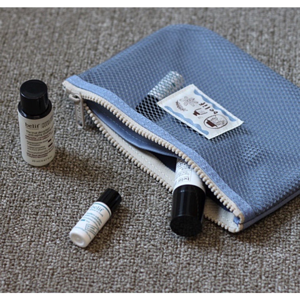 กระเป๋าเครื่องสําอาง Belif