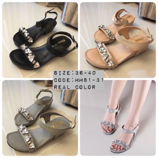 รองเท้าแตะรัดส้น sandals shoes MIU MIU brand