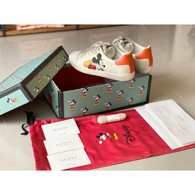 รองเท้า Gucci x Mickey mouce