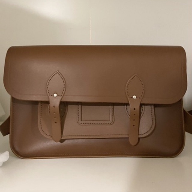 กระเป๋าหนังแท้ Cambridge Satchel นำเข้าจากอังกฤษ มือหนึ่ง 15 นิ้ว Classic Satchel in Leather - Vintage