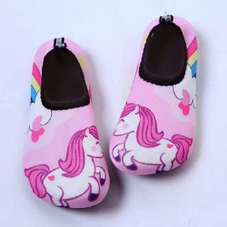 jqk รองเท้าเดินชายหาด ลายการ์ตูน น่ารักๆ พร้อมส่ง รุ่น 8034