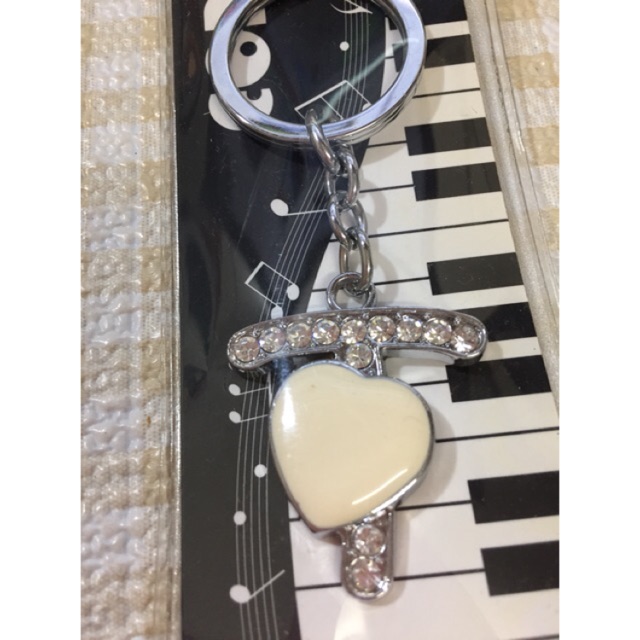 ลดราคา‼️ พวงกุญแจcodecตัวอักษร T