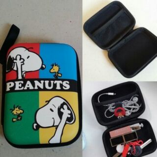 กล่องซิป ใบใหญ่ ใส่ powerbank หูฟัง อุปกรณ์ DIY สำหรับพกพา ลาย สนู๊ปปี้ SNoopy ขนาด 4x5x1.5 นิ้ว