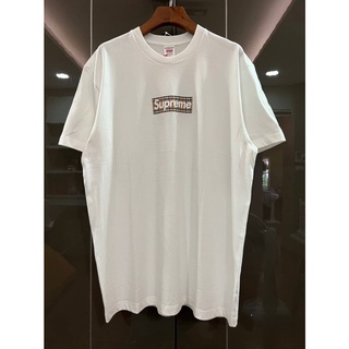 SUPREME X BURBERRY VINTAGE CHECK BOX LOGO TEE WHITE เสื้อยืดคอลกมแขนสั้น แบรนด์สุพรีม และเบอเบอรี่ ลายสก็อต ตัวหนังสือ