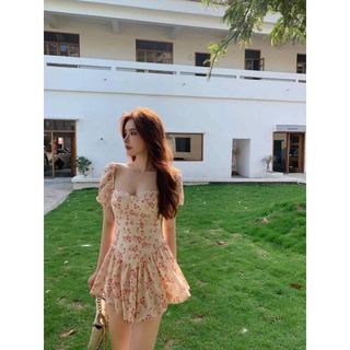 มินิเดรสแขนตุ๊กตา ทรงกระโปรงเจ้าหญิง ทรงวีสะโพกสไตล์เกาหลีน่ารักมากค่ะ