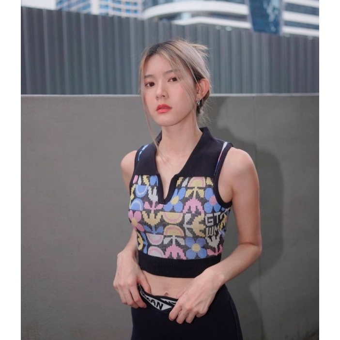 #แฟชั่น #เสื้อผ้าผู้หญิง #เสื้อไหมพรม #ราคาถูก #โทนสีดำ