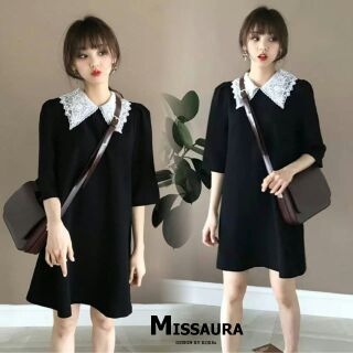 *** NEW FOR TODAY ***
*** BY MISSAURA *** 
เดรสสีดำ เรียบ เก๋ เพิ่มดีเทลด้วยลูกไม้ช่วงคอ แถมเชือกผูกเอวให้