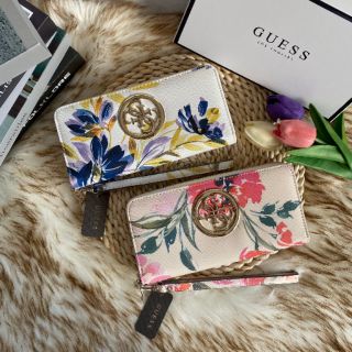 GUESS FACTORY WOMENS WALLET 
กระเป๋าสตางค์ใบยาวซิปรอบหนังอยู่ทรงสวยคุณภาพดี