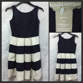 Banana Republic เดรสจากอเมริกา สีดำ สลับสีครีม