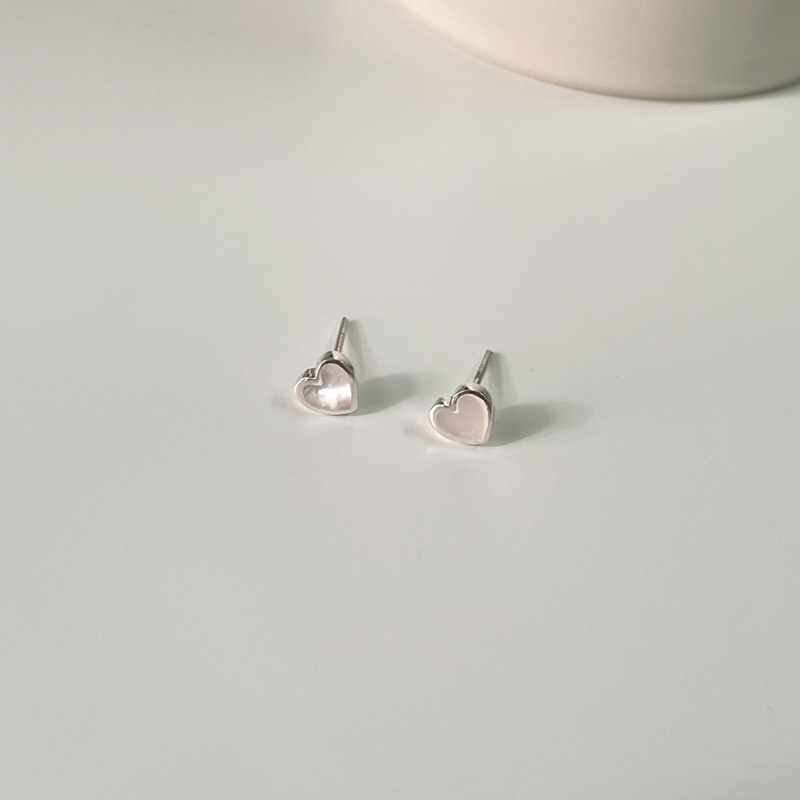 Yourdays/ต่างหูหัวใจเปลือกหอยมุก/Pearl heart /ต่างหูก้านเงินแท้