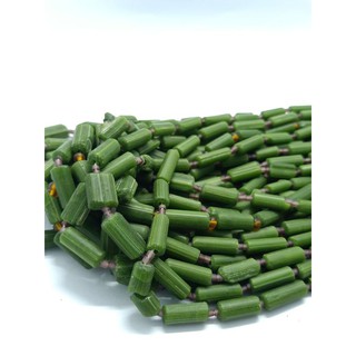 ลูกปัดแก้ว โรมันโบราณ เขียว 1 เส้น อะไหล่ร้อยเครื่องประดับ Antique Roman Glass Tube Green Beads