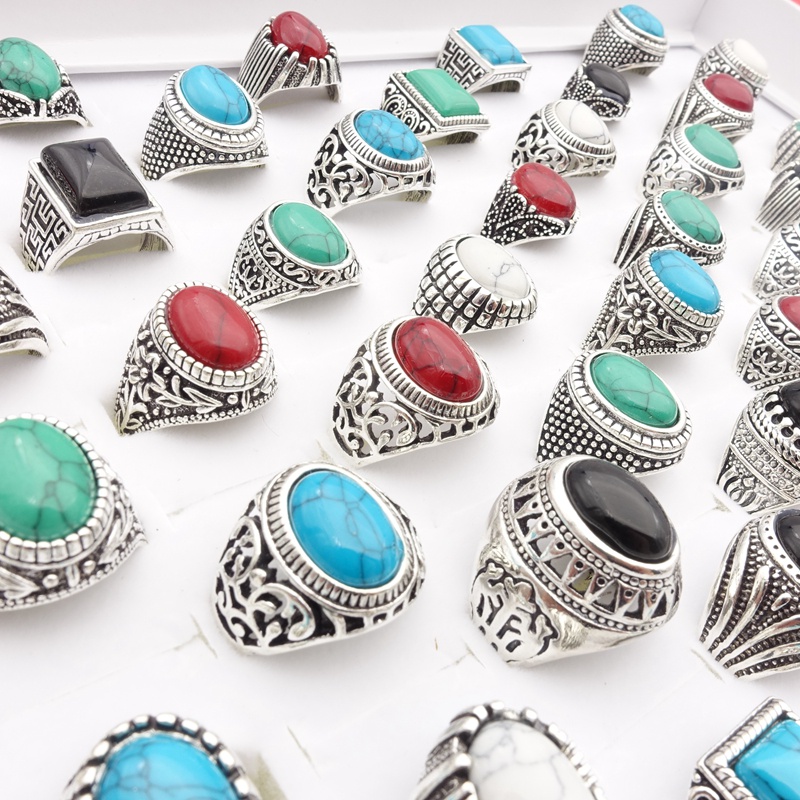 50 ชิ้น/ล็อต Vintage โบราณแหวนเงินสําหรับผู้ชายผู้หญิงแกะสลักรูปแบบ Turquoise หินเครื่องประดับ Party