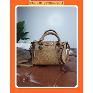 Calvin Klein Mini Signature Handbag Purse Bag กระเป๋าถือหรือสะพาย Crossbody Mini รุ่นยอดนิยม ++-