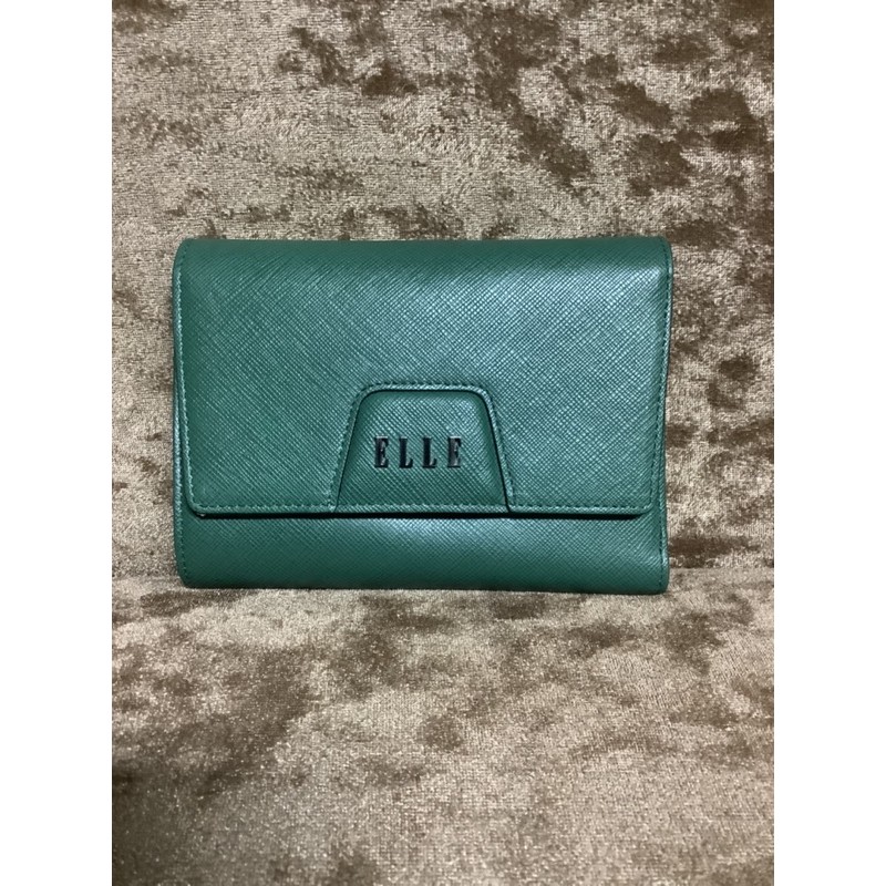 กระเป๋าสตางค์ Elle สีเขียวมือสอง