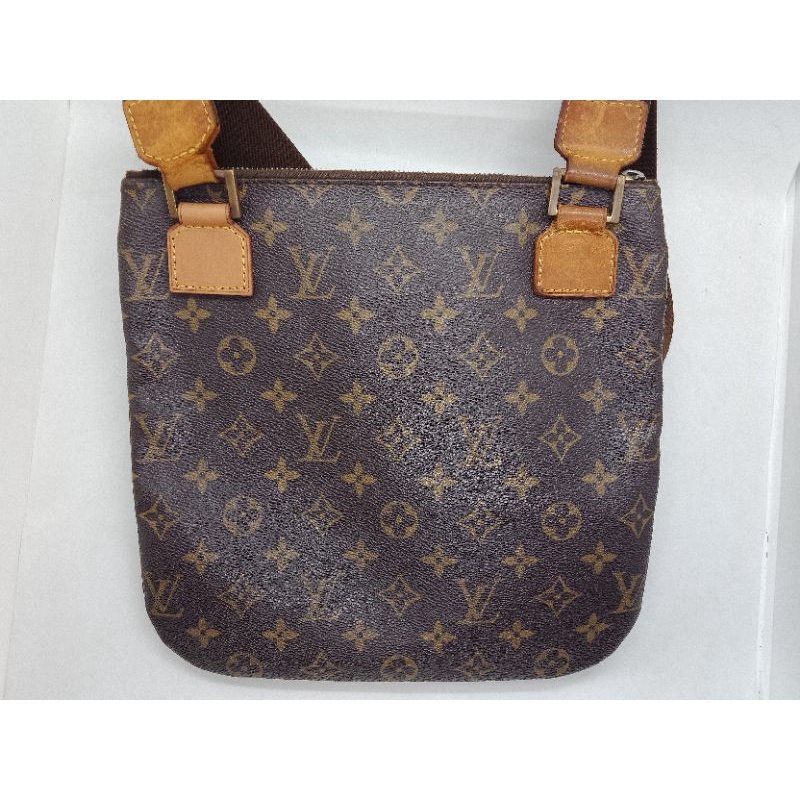 กระเป๋าสะพาย LV แท้ มือสอง